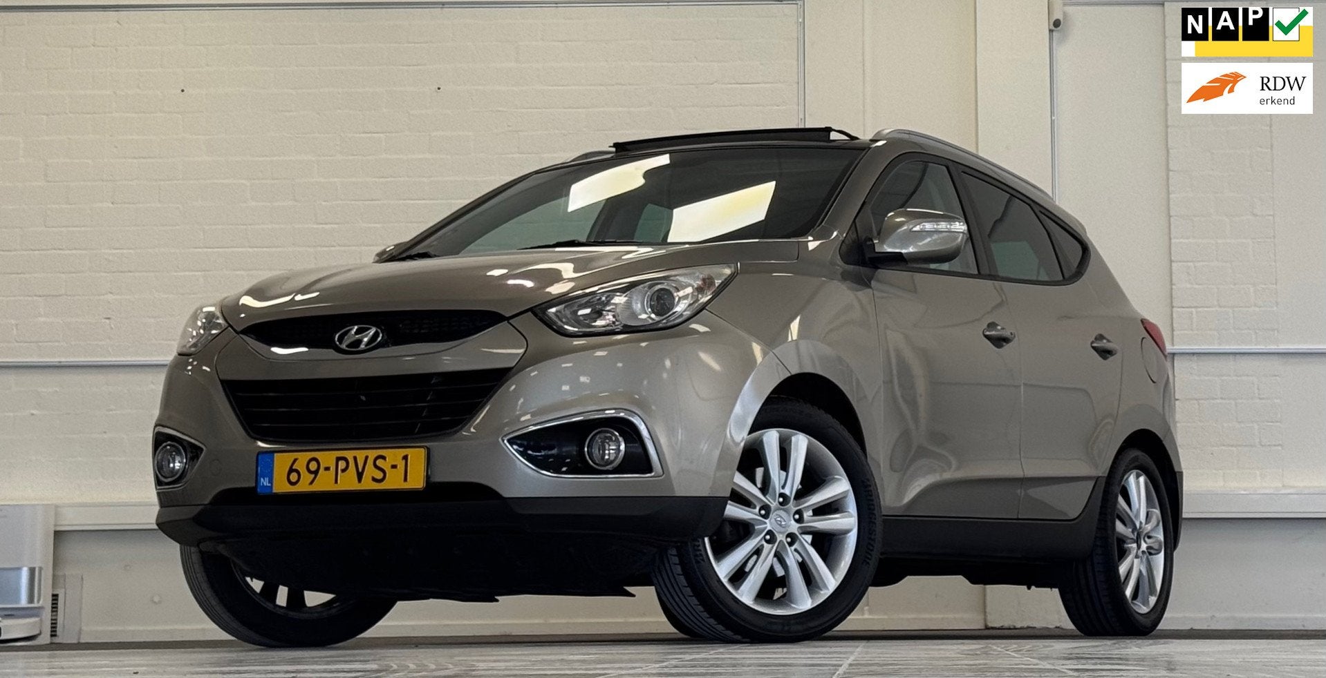 Hyundai Ix35 2.0i i-Catcher Lerenbekleding Camera Navi APK 5, Auto's, Gebruikt, Zwart, 4 cilinders, 163 pk