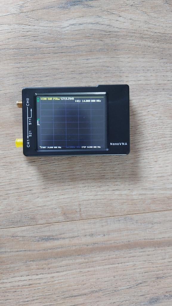 NanoVNA-H Vector Netwerk Analyser met accessoires, Ophalen of Verzenden, Zo goed als nieuw, Overige meters