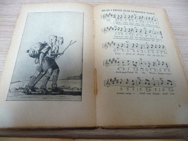 Drie oude muziekboekjes uit 1950-1960, Ophalen of Verzenden, Gelezen, Algemeen