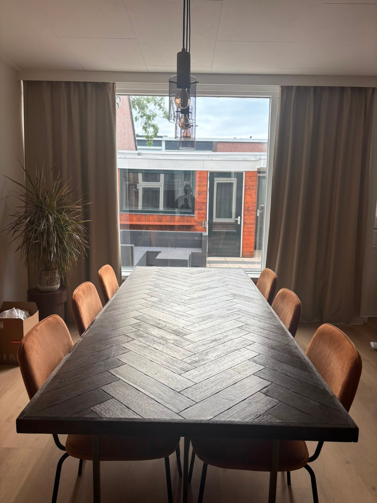 Dutchbone Class visgraat eettafel 220x90 + 6 stoelen, Ophalen, 200 cm of meer, 50 tot 100 cm, Zo goed als nieuw