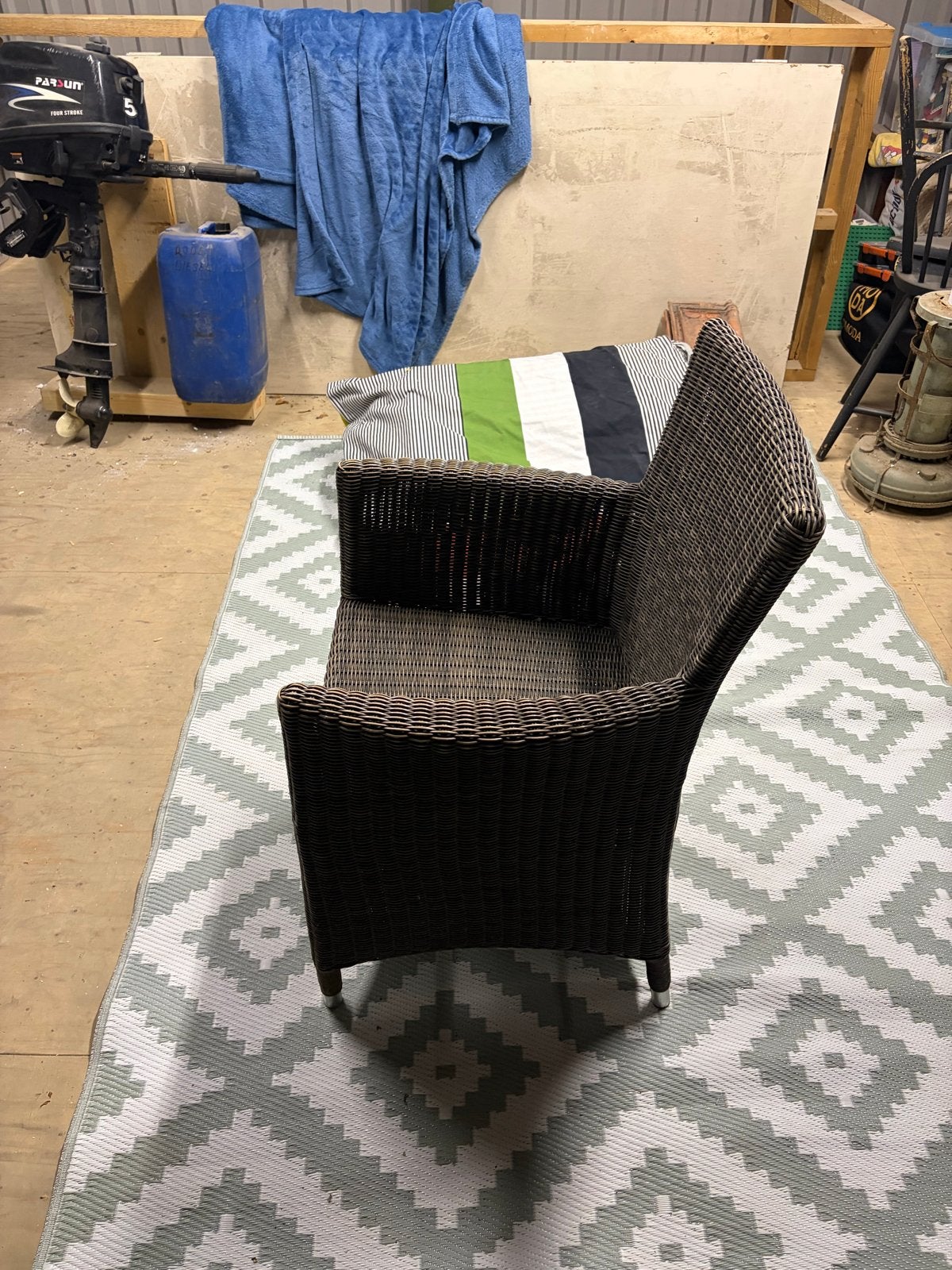 6 stoelen voor buiten