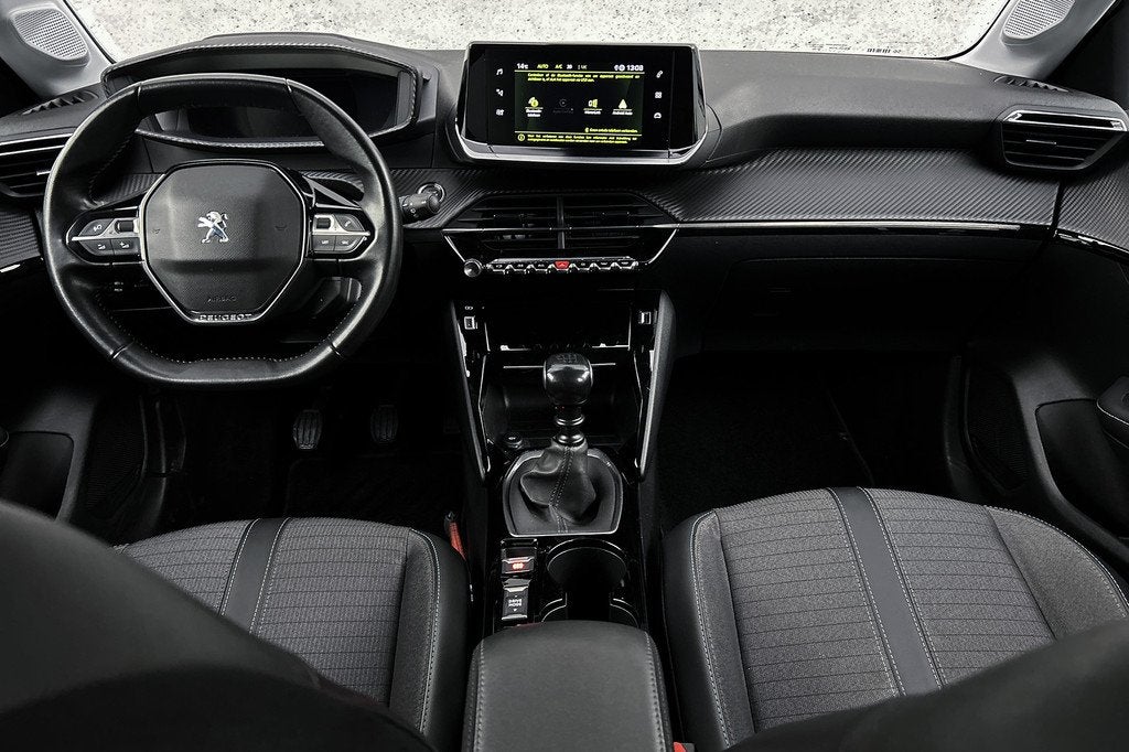 Peugeot 208 1.2 PureTech Allure Pack | Trekhaak | Half leder, Voorwielaandrijving, 12 maanden, 101 pk, Gebruikt