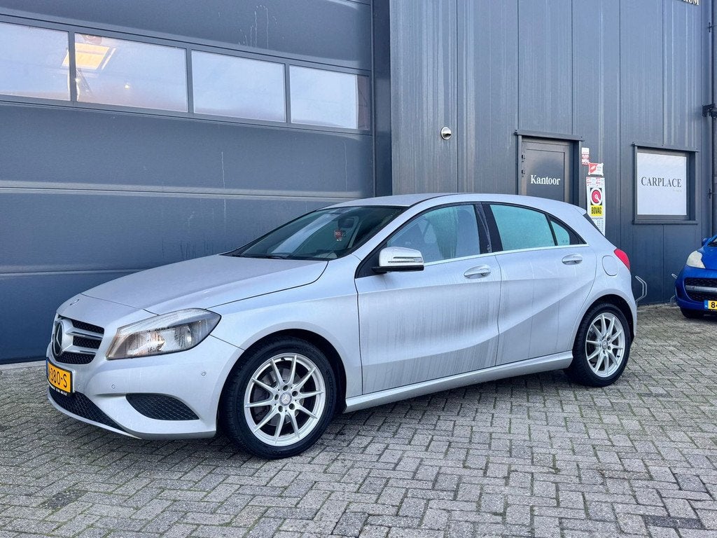 Mercedes-Benz A-klasse 180 Ambition-dealer onderhouden, Voorwielaandrijving, Gebruikt, Euro 6, 4 cilinders