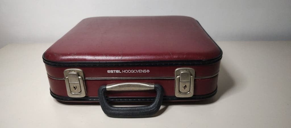 VINTAGE koffer, model stewardess bordeaux rood (K695), Hoogovens, Gebruikt, Minder dan 50 cm, Ophalen of Verzenden