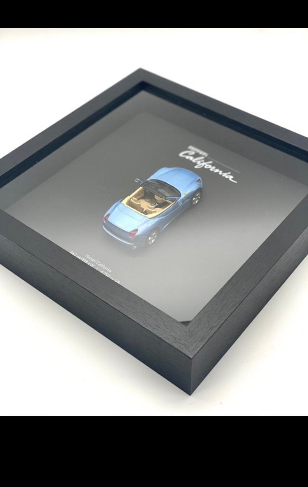 Ferrari California art work, Hobby en Vrije tijd, Modelauto's | 1:43, Ophalen of Verzenden, Nieuw, Auto, Overige merken