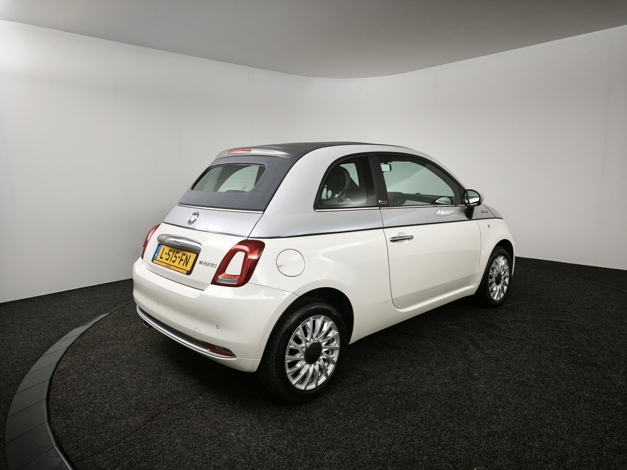 Fiat 500 C 1.0 Hybrid Dolcevita | TWO TONE | CABRIO | APPLE, Auto's, Voorwielaandrijving, Stof, Euro 6, Cabriolet