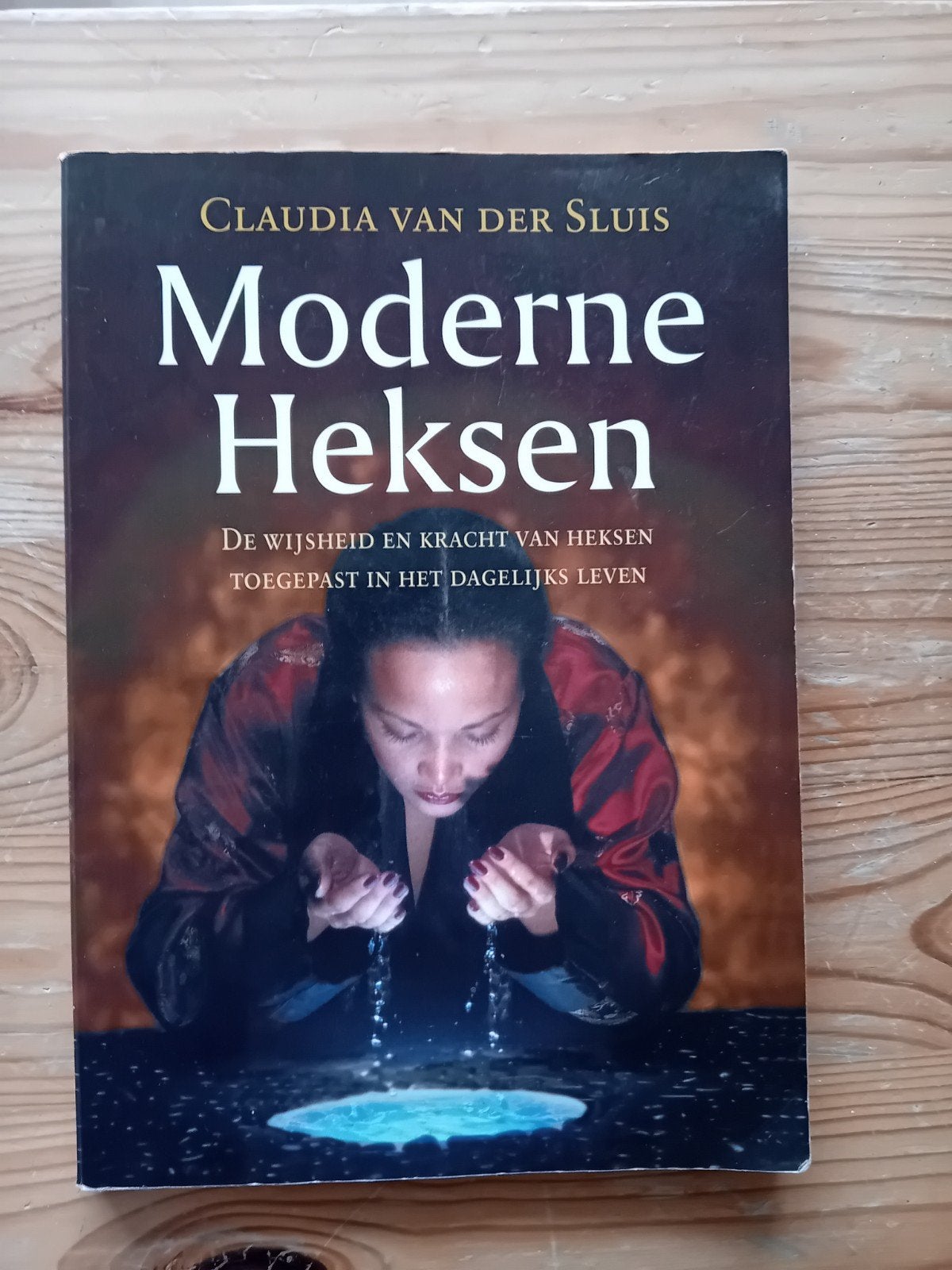 Moderne Heksen: Wijsheid & Kracht in Dagelijks Leven, Gelezen, Achtergrond en Informatie, Spiritualiteit algemeen, Ophalen of Verzenden