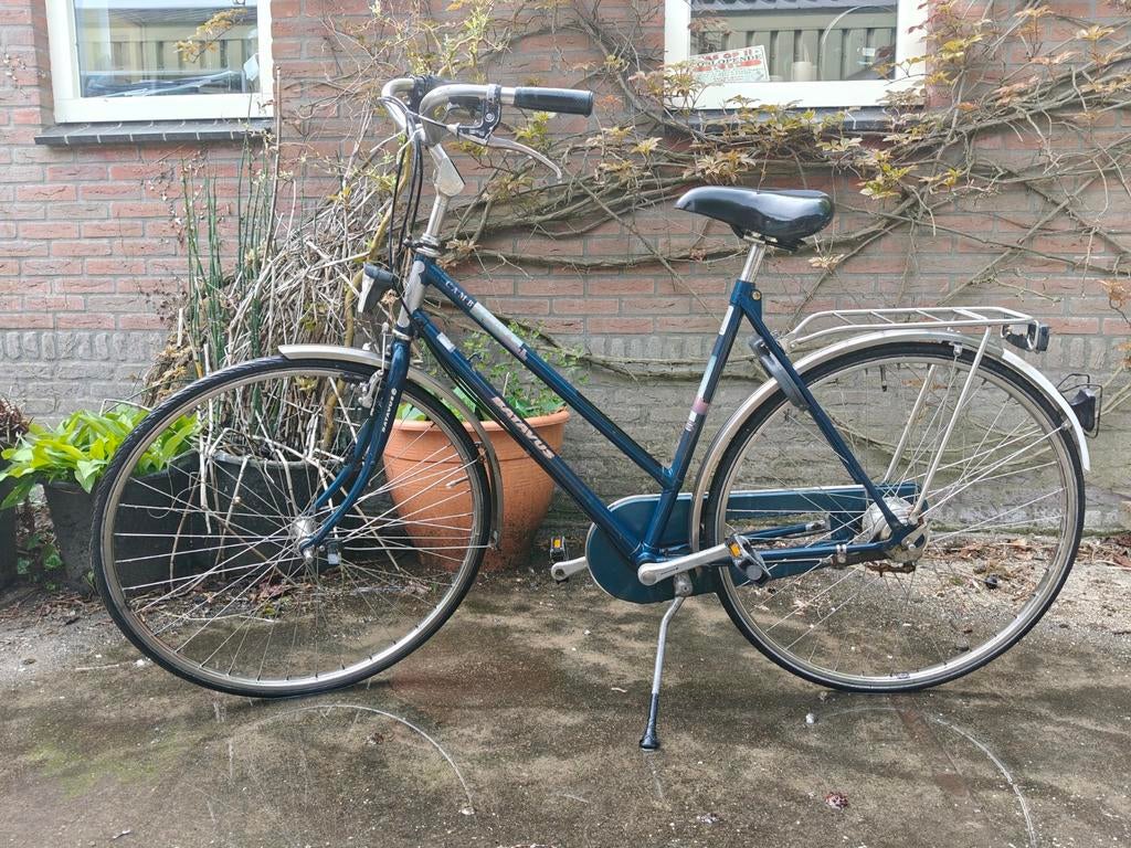 Fiets Batavus Cambridge (blauw), Fietsen en Brommers, Fietsen | Dames | Damesfietsen, Ophalen, Gebruikt, Batavus