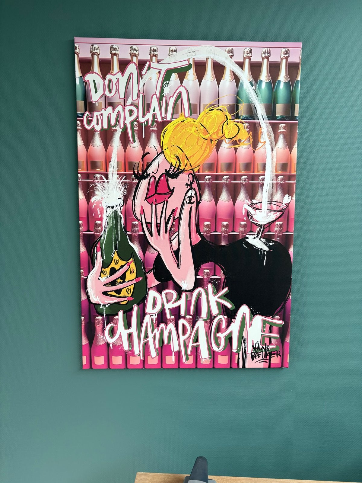 Hans Breuker canvas "Don't Complain Drink Champagne" 120x80c, Ophalen, Overig onderwerp, Print, Op houten frame
