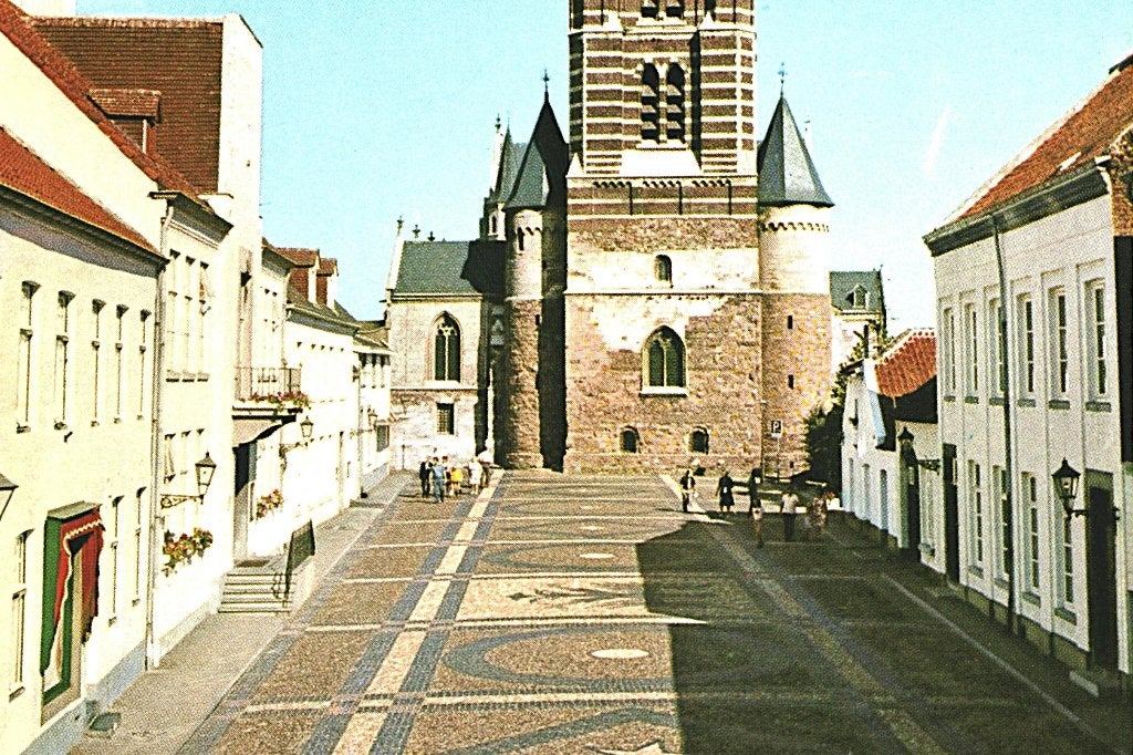 38460	Thorn	Limburg	Jr 60 70	_Nette oude kaart Onbeschreven, Verzamelen, Ansichtkaarten | Nederland, Ophalen of Verzenden, 1960 tot 1980