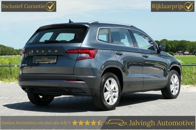 Skoda Karoq 1.0 TSI Business Edition Plus|Trekhaak|PDC|Camer, Voorwielaandrijving, Dealer onderhouden, Stof, Gebruikt