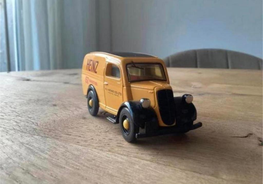 Matchbox Dinky – Ford E83W 10CWT Van “Heinz 57 Varieties”, Ophalen of Verzenden, Zo goed als nieuw, Auto, Matchbox