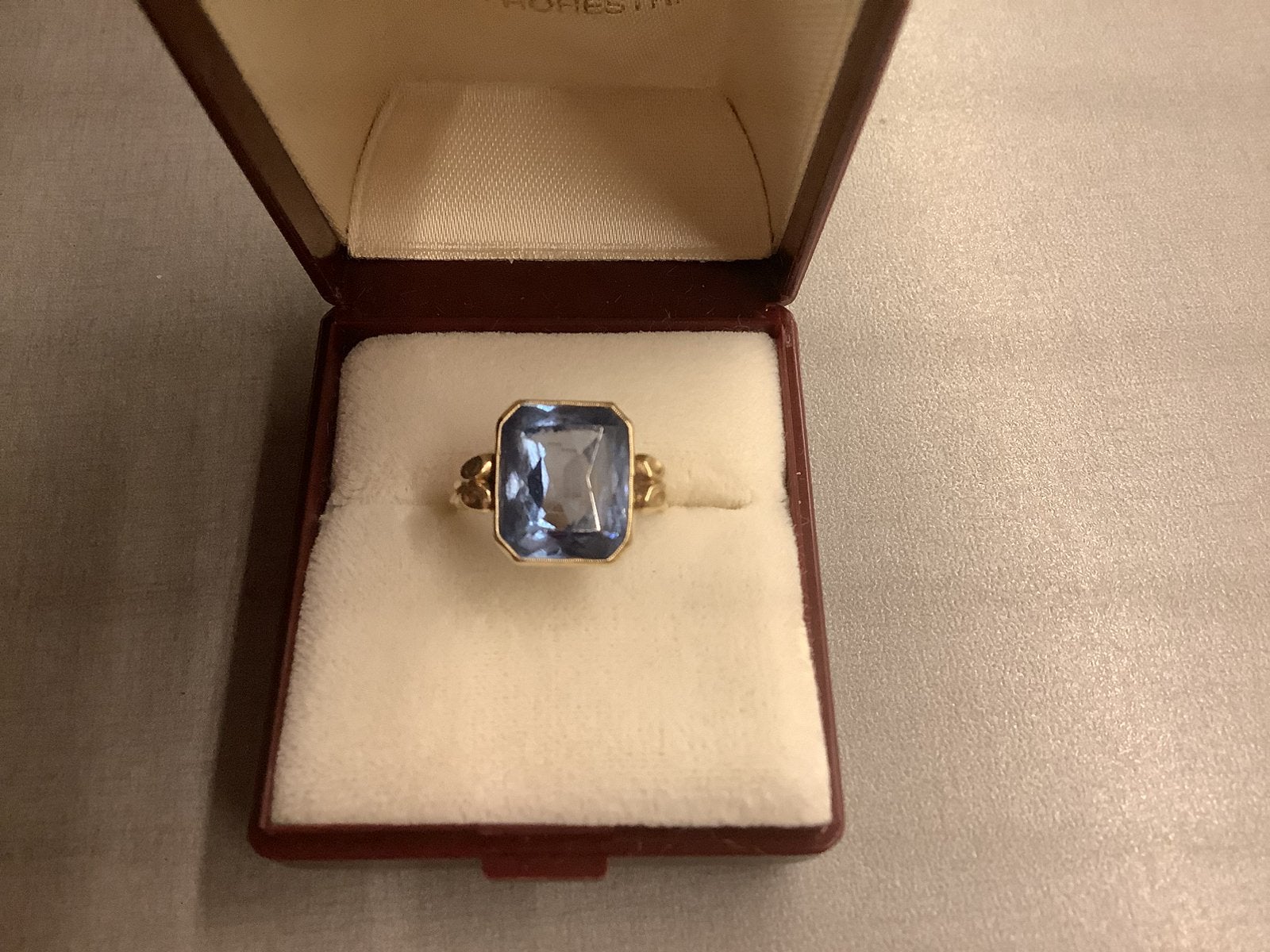 14 kr Goude vintage Ring prachtige topaas steen .m 16/17, Sieraden, Tassen en Uiterlijk, Ringen, Verzenden, Met edelsteen, Dame