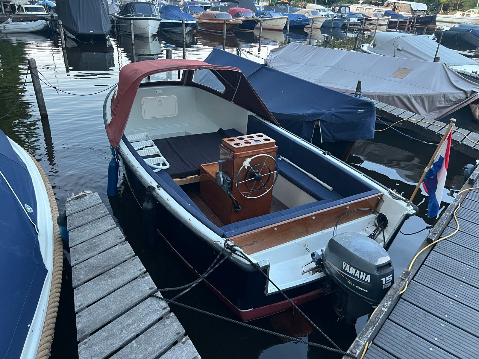 Nette sloep met Yamaha 15pk buitenboordmotor, Watersport en Boten, 15 pk, Afdekzeil, 6 m, 2 m