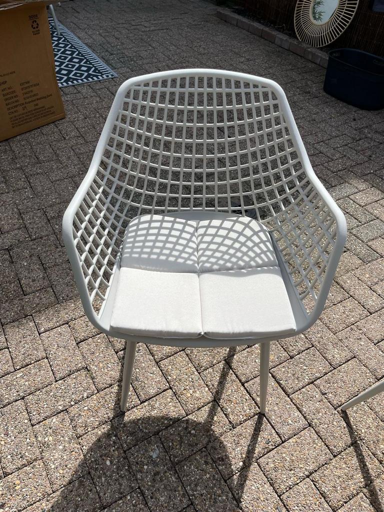 Beige stoel met rasterpatroon, Ophalen, Kunststof, Gebruikt, Overige kleuren