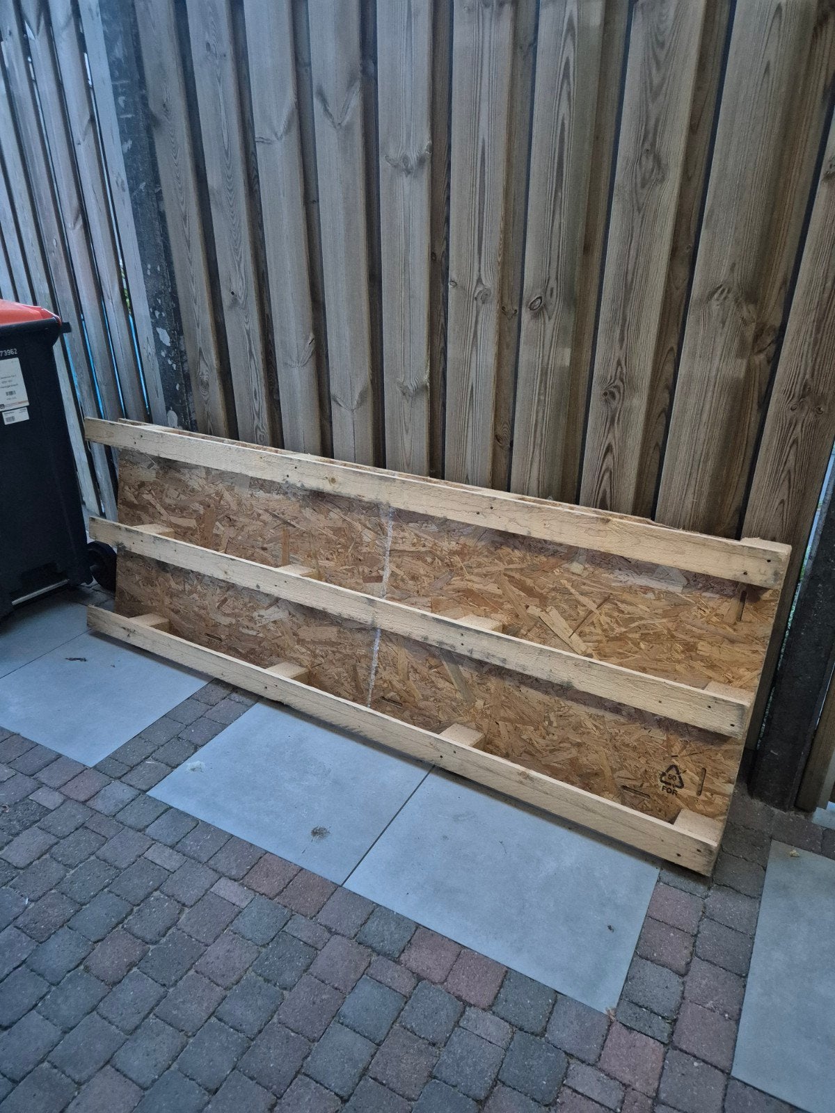 Stevige houten pallet met OSB-plaat GRATIS afhalen, Ophalen, Gebruikt, 200 tot 250 cm, 50 mm of meer