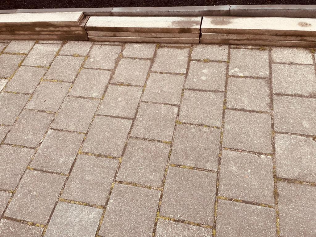 10 grijze gebruikte opsluitbanden, Tuin en Terras, Bielzen en Borders, Ophalen, Gebruikt, 100 tot 200 cm, Minder dan 25 cm