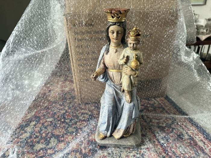 Zwaar Beeld. Maria met het kindje Jezus. O.L.V. van Tongeren, Handgemaakt, Ophalen of Verzenden, 20 - 50 cm, Steen of Keramiek