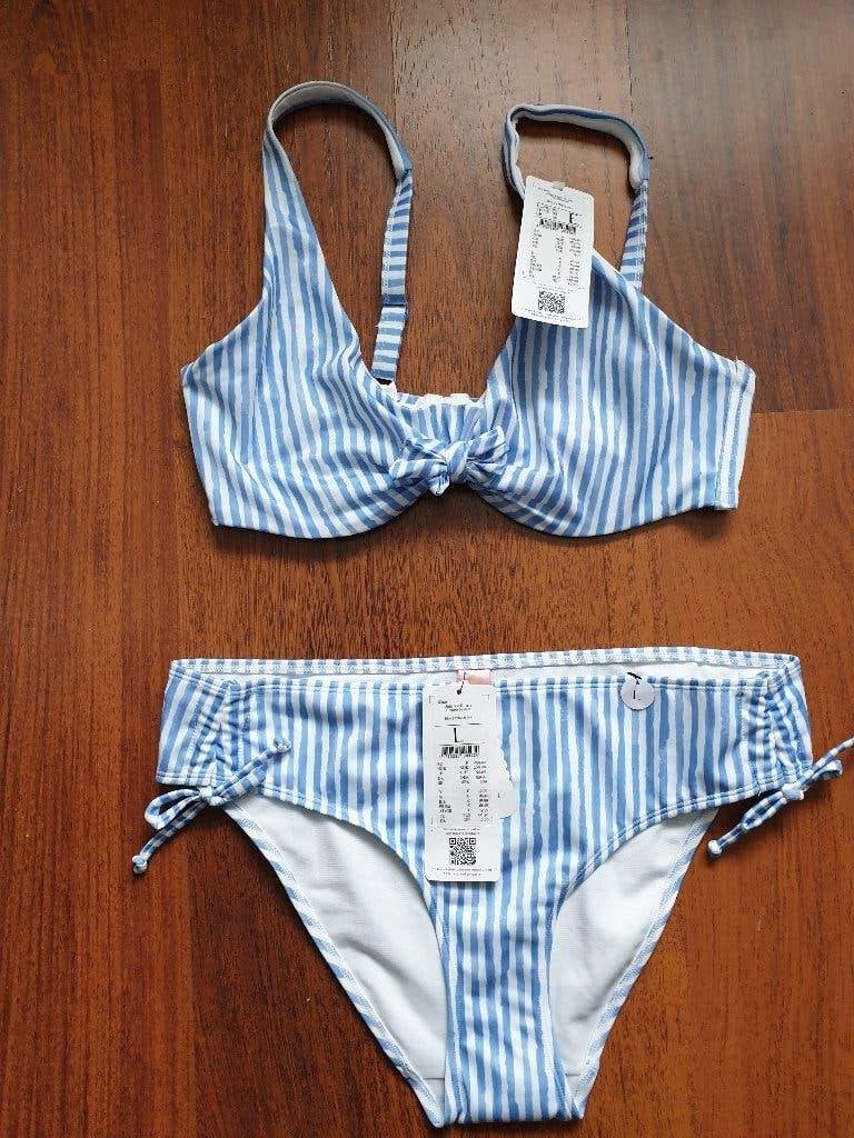 Nieuw blauw gestreepte bikini Hunkemoller - 80E + L, Blauw, Nieuw, Ophalen of Verzenden, Bikini