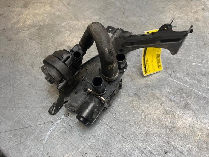 Extra waterpomp van een BMW 3-Serie, Gebruikt, -, -, Ophalen of Verzenden