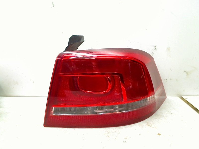 Achterlicht Rechts Volkswagen Passat (362) 2012 3AE945096F, Gebruikt, Volkswagen, Volkswagen AG, Kundenbetreuung@volkswagen.de