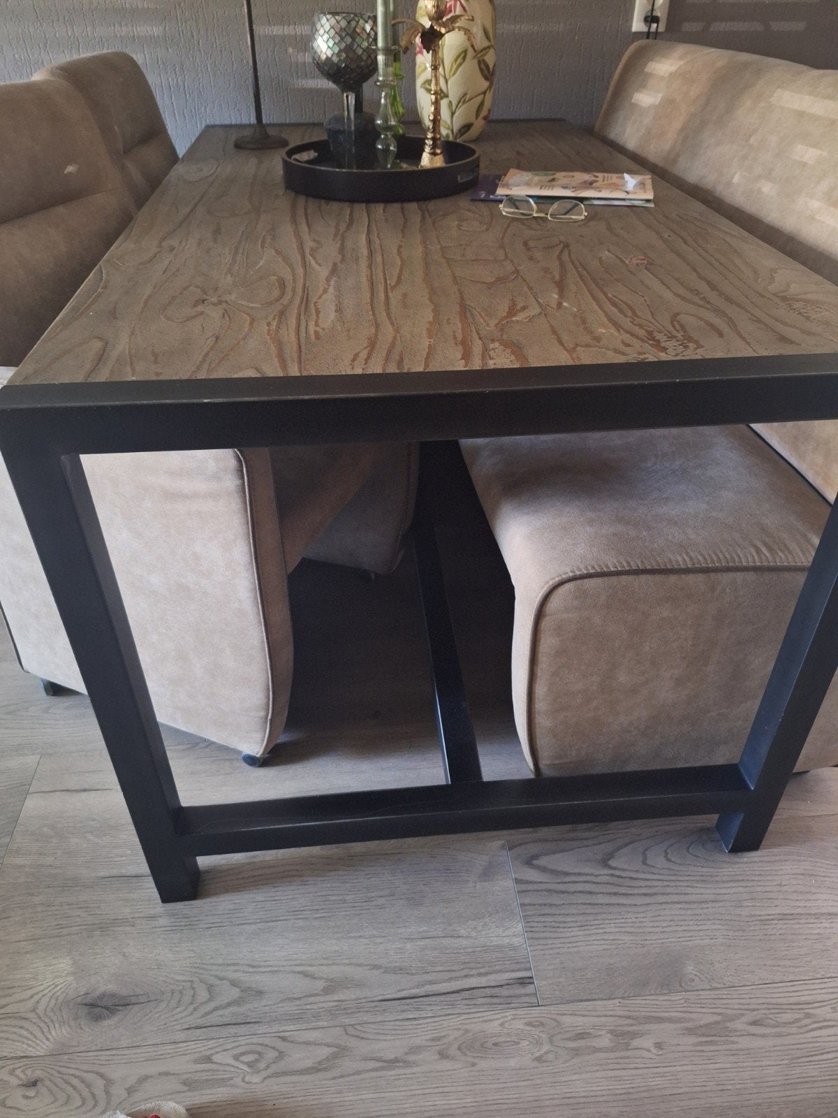 Eethoek 160 /90 met bankje en 2 stoelen met wieltjes, Ophalen, Vierkant, 50 tot 100 cm, Zo goed als nieuw