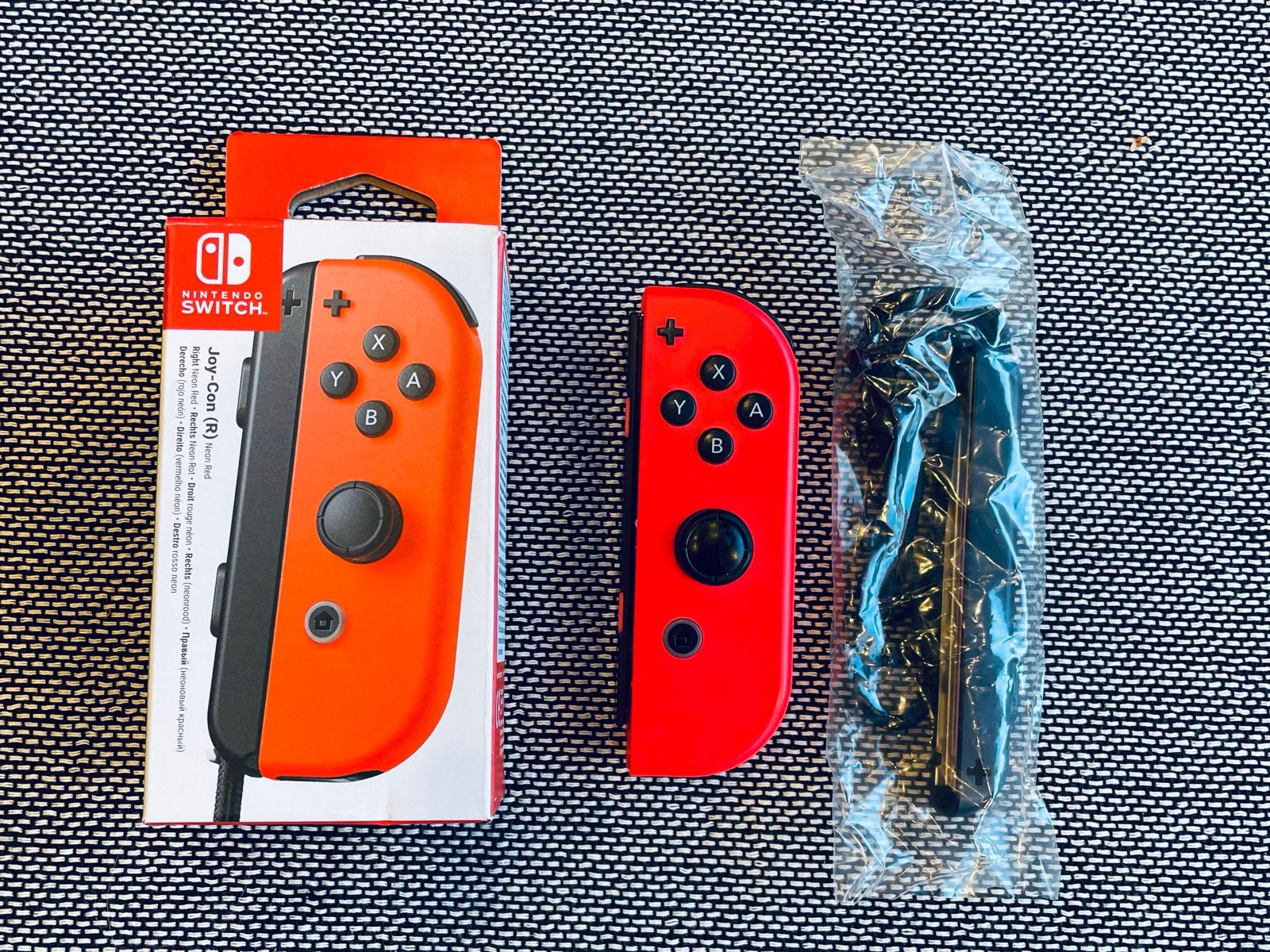 Nintendo Switch Joy-Con Rechts Rood - Nieuw in doos