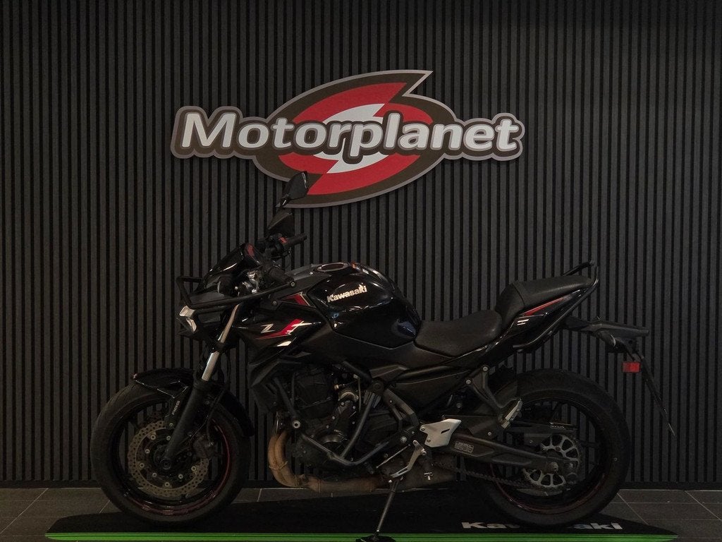 KAWASAKI Z650 (BTW motor) - 2025, 649 cc, Bedrijf, Meer dan 35 kW, Naked bike