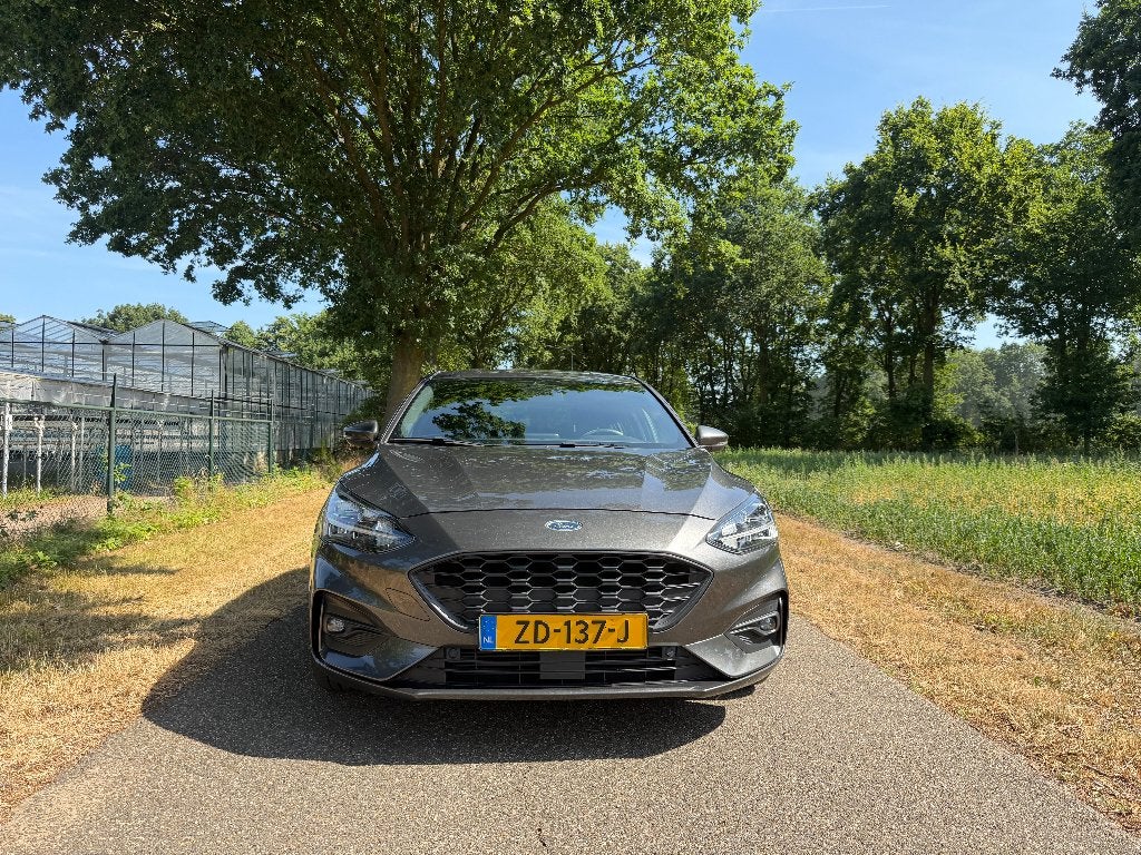 Ford Focus 1.0 Ecoboost ST Line/LED/Navi/Carplay/B&O Audio, Auto's, Ford, Origineel Nederlands, Handgeschakeld, Grijs, Particulier