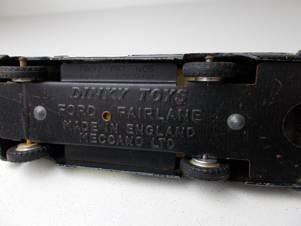 1962 Dinky Toys 258 FORD FAIRLANE "POLICE". I.g.st. (-E-), Ophalen of Verzenden, Zo goed als nieuw, Auto, Dinky Toys