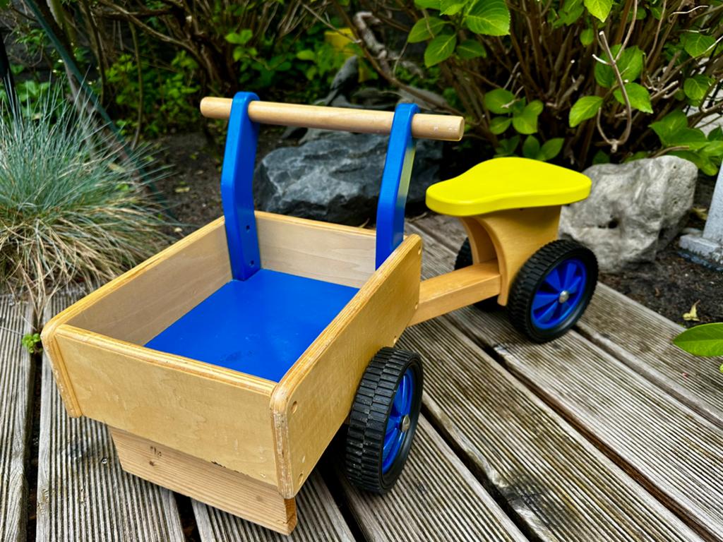 Houten loopfiets met bak, Kinderen en Baby's, Speelgoed | Houten speelgoed, Ophalen, Gebruikt, Rij- of Hobbelspeelgoed
