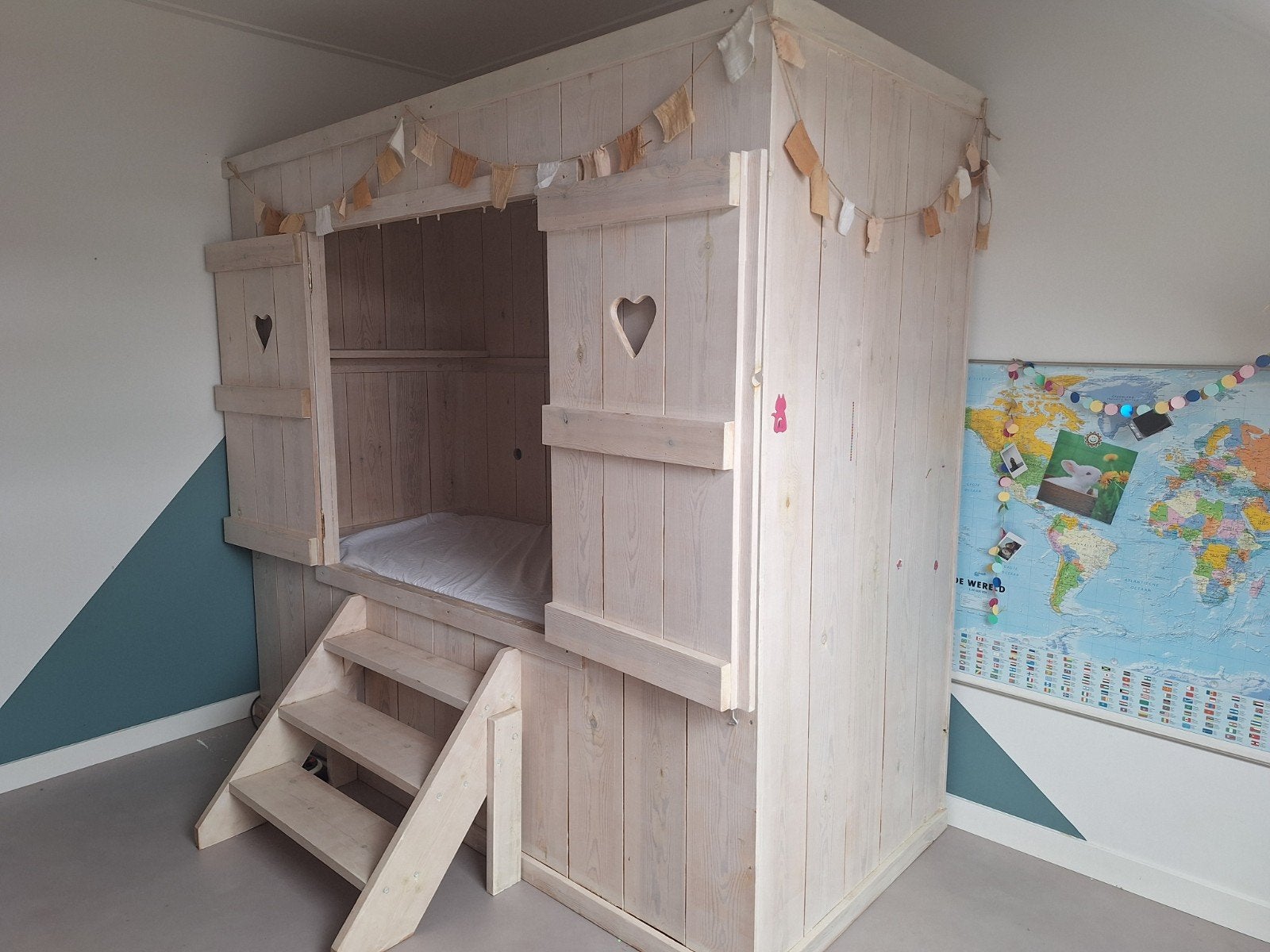 Unieke Bedstee met Matras en Trap - 235x105x210cm, Kinderen en Baby's, Ophalen, Gebruikt, 100 cm of meer, 180 cm of meer