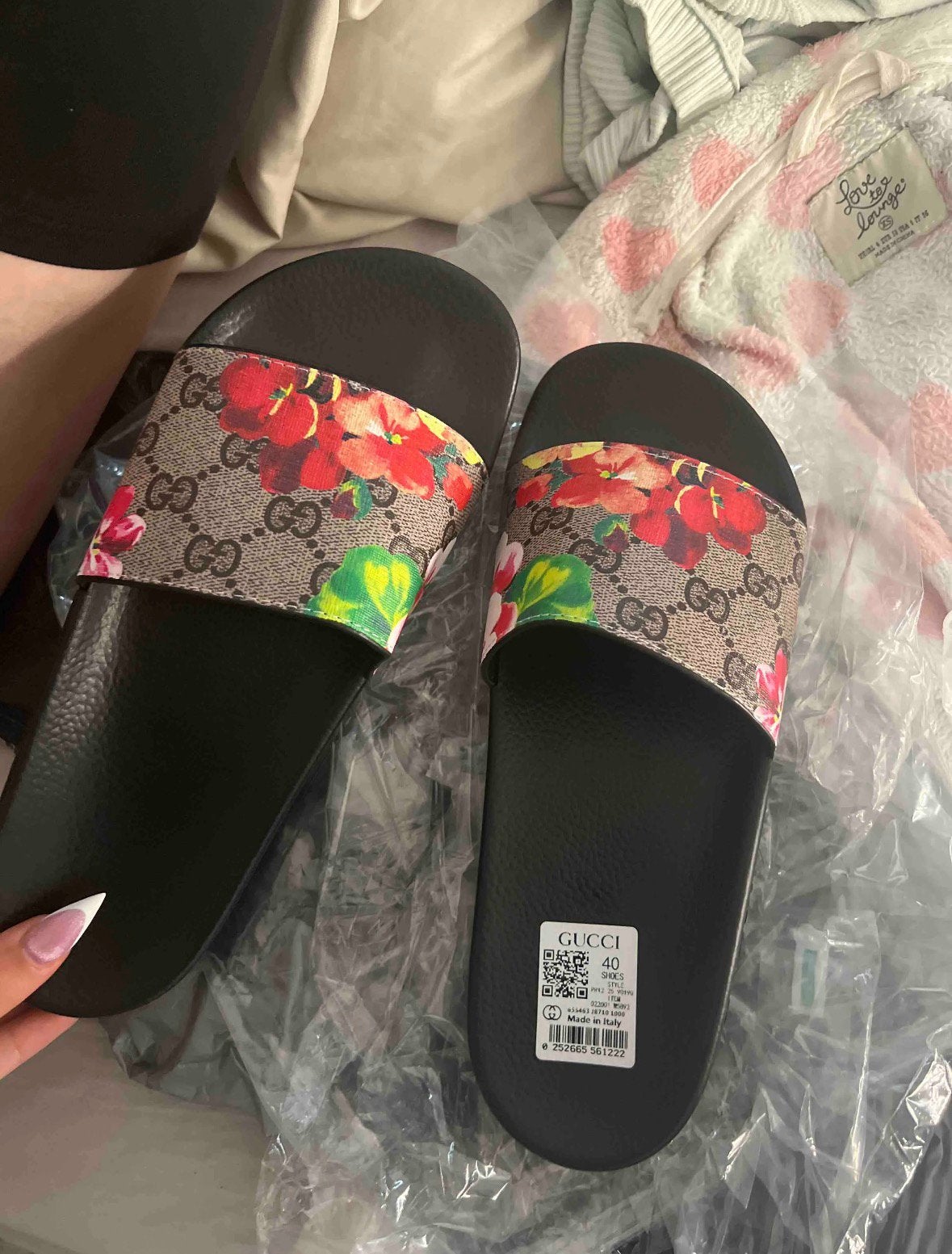 Gucci bloom slippers nieuw in zak, Ophalen of Verzenden, Nieuw, Overige kleuren, Slippers