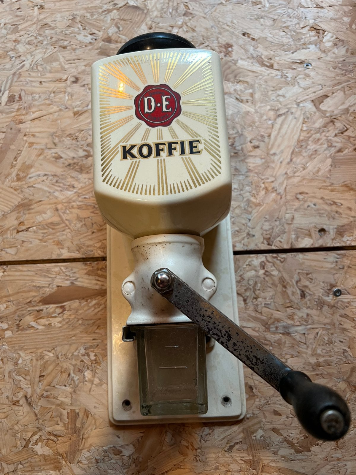 Te koop koffiemolen, Ophalen
