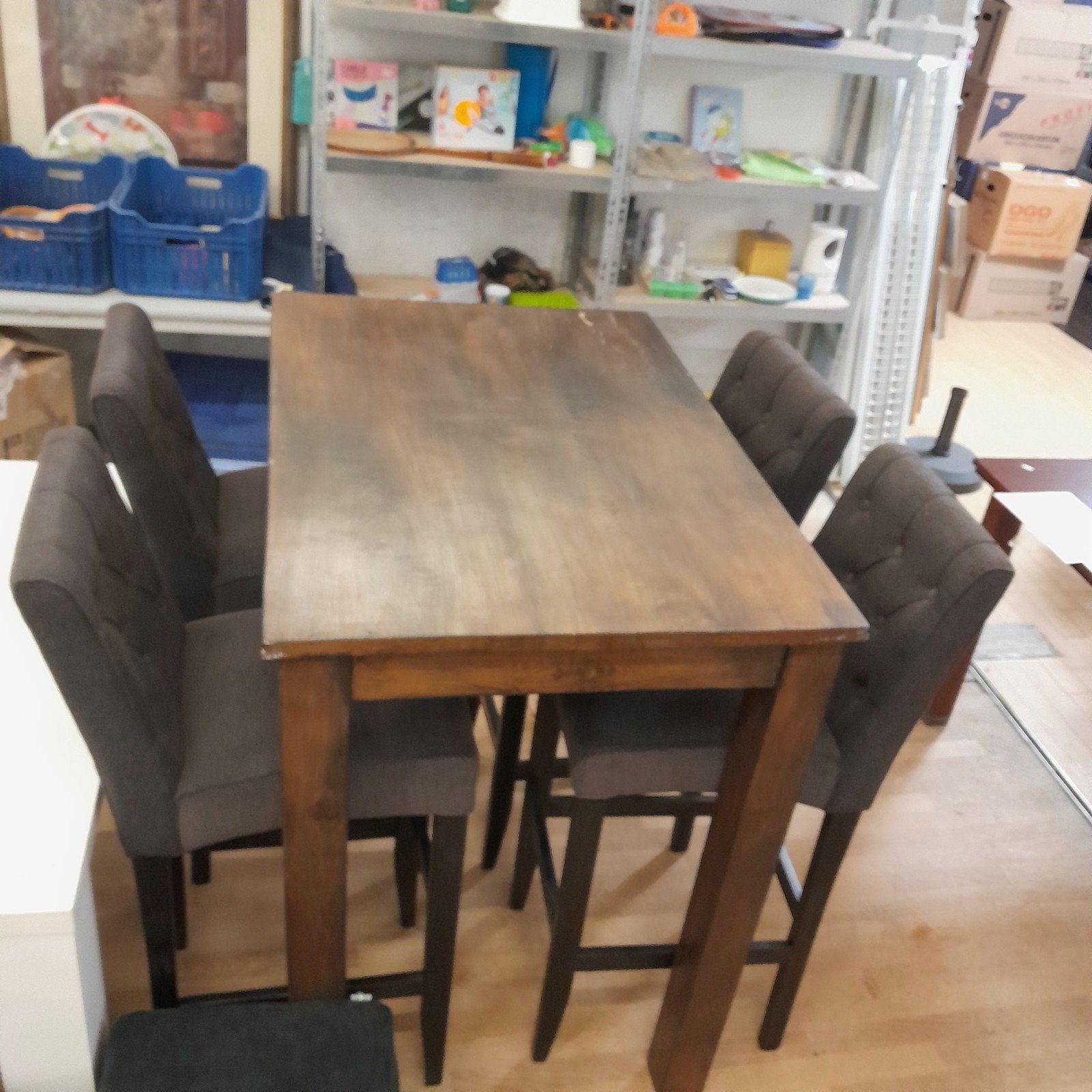 Bartafel met krukken, Ophalen, 4 tot 6 stoelen