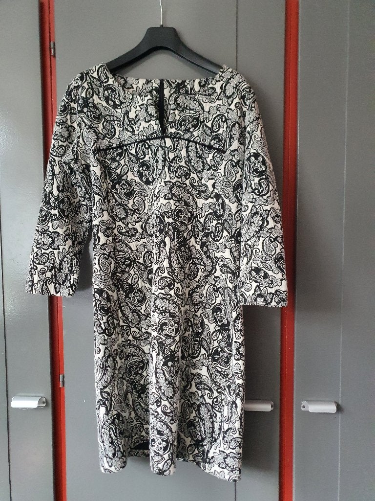 Angelle Milan jurk zwart wit | classy chic maat XXL, Zwart, Maat 46/48 (XL) of groter, Ophalen of Verzenden, Zo goed als nieuw
