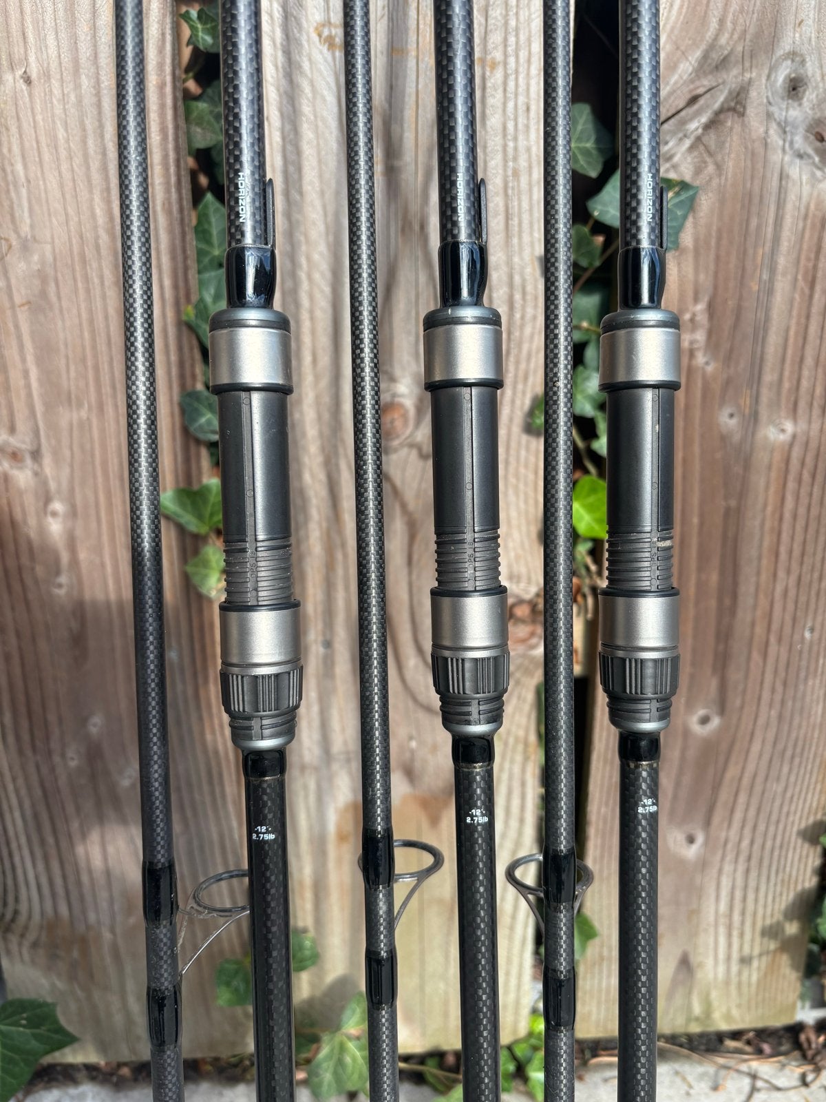 3 Fox Horizon Hengels 12ft 2.75lb met 3 Shimano Tribal Hoeze, Ophalen, Zo goed als nieuw, Werphengel