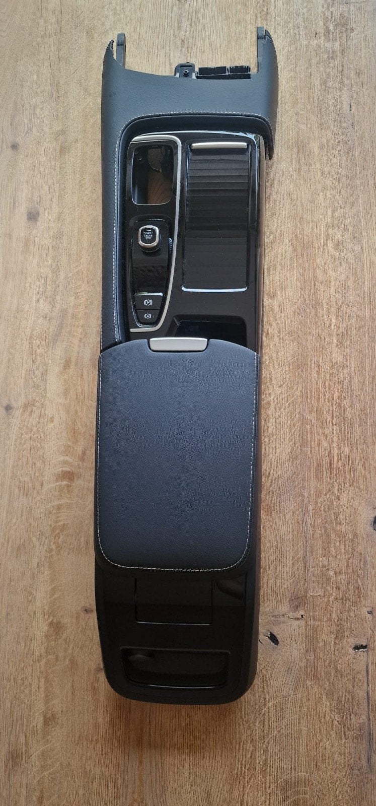 Midden console volvo v60 bouwjaar 2025, Ophalen of Verzenden, Volvo