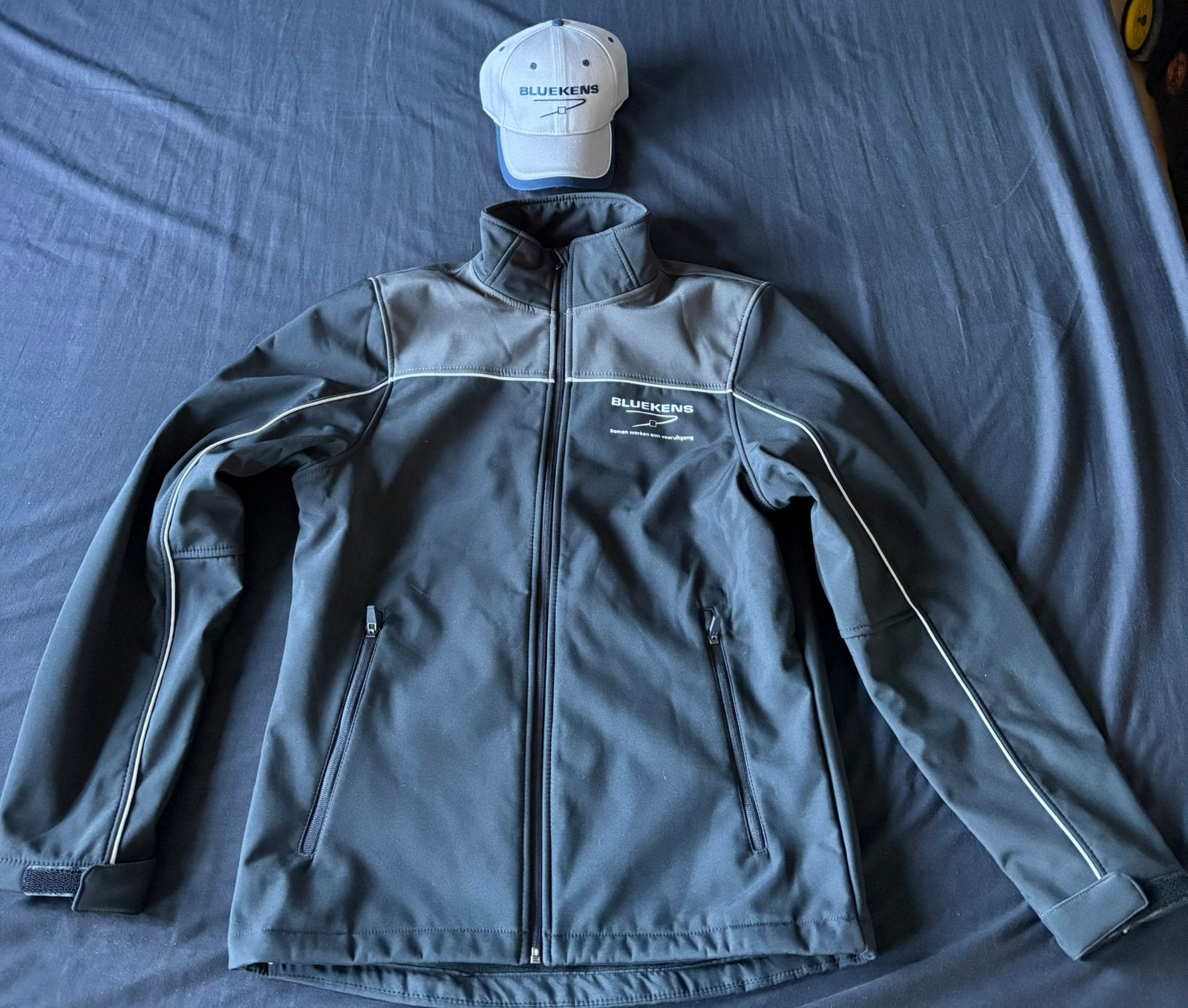 Bluekens jas en pet set zgan, Kleding | Heren, Ophalen of Verzenden, Zo goed als nieuw, Maat 48/50 (M), Grijs