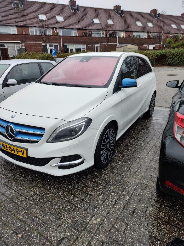 Mercedes Benz B250e Electric Drive 2016, motor defect, Auto's, Mercedes-Benz, Particulier, B-Klasse, ABS, Airbags, Airconditioning