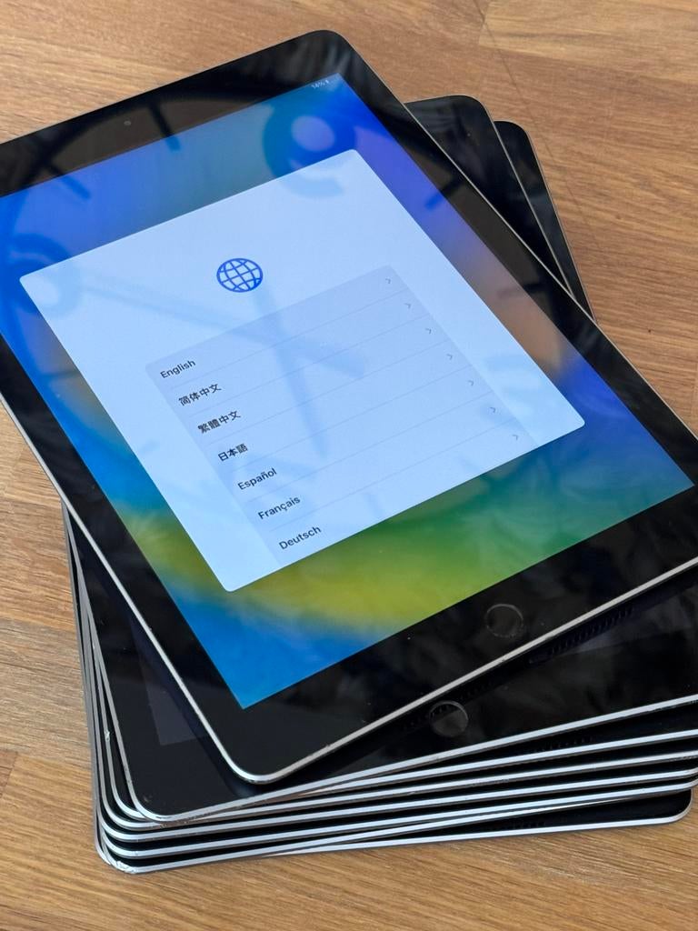 9x iPad 5 32GB – WiFi & WiFi + Cellular, 9 inch, 32 GB, Apple iPad, 1 park way apple