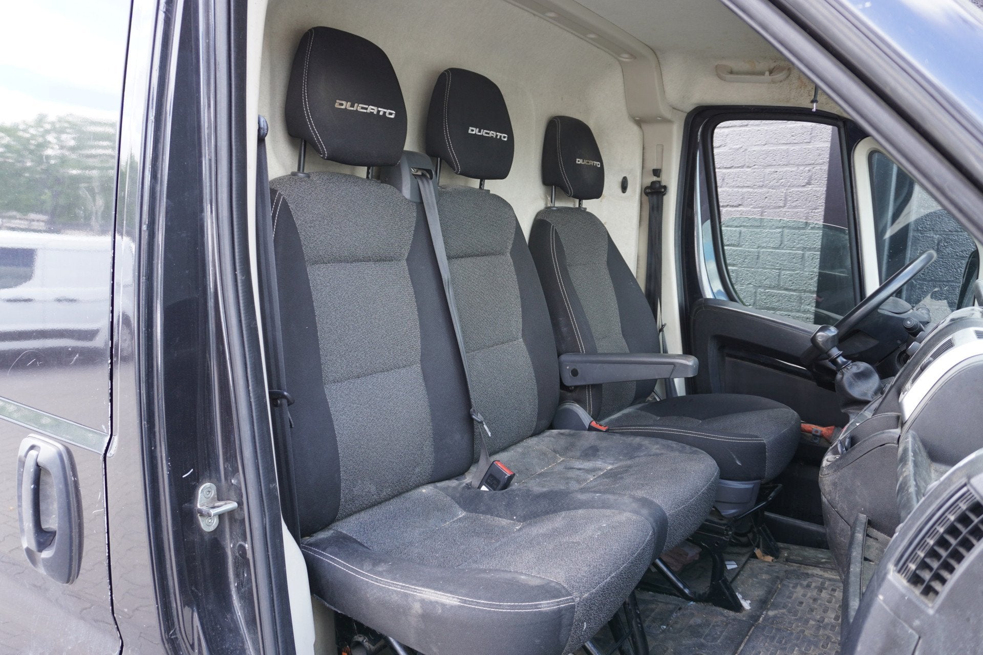 Fiat Ducato 2.3 MultiJet L2H2 EURO 6 - A/C Climate - Navi -, Voorwielaandrijving, Gebruikt, Start-stop-systeem, Zwart