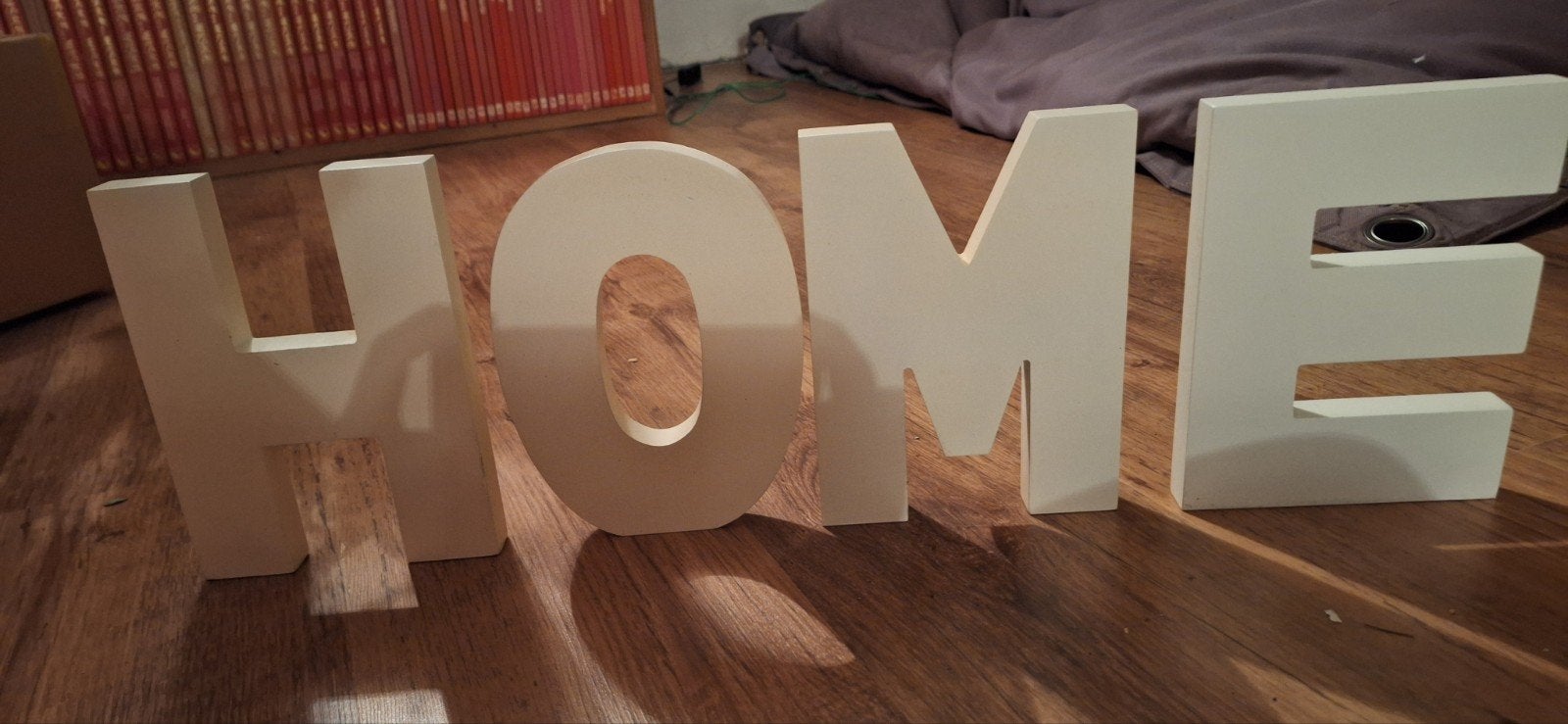 Decoratieve HOME en LOVE letters met hartjes hout, Hout, Ophalen of Verzenden, Zo goed als nieuw, Modern