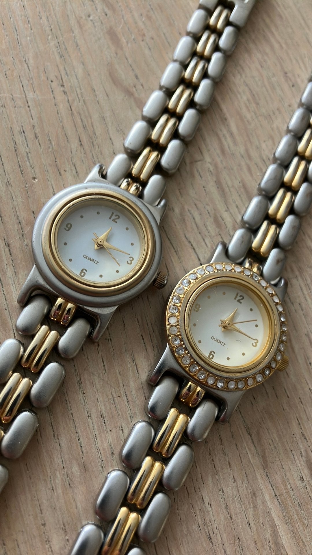 Dames Quartz horloges 2 dezelfde andere sierplaat voorop, Ophalen of Verzenden, Zo goed als nieuw, Staal, Overige merken