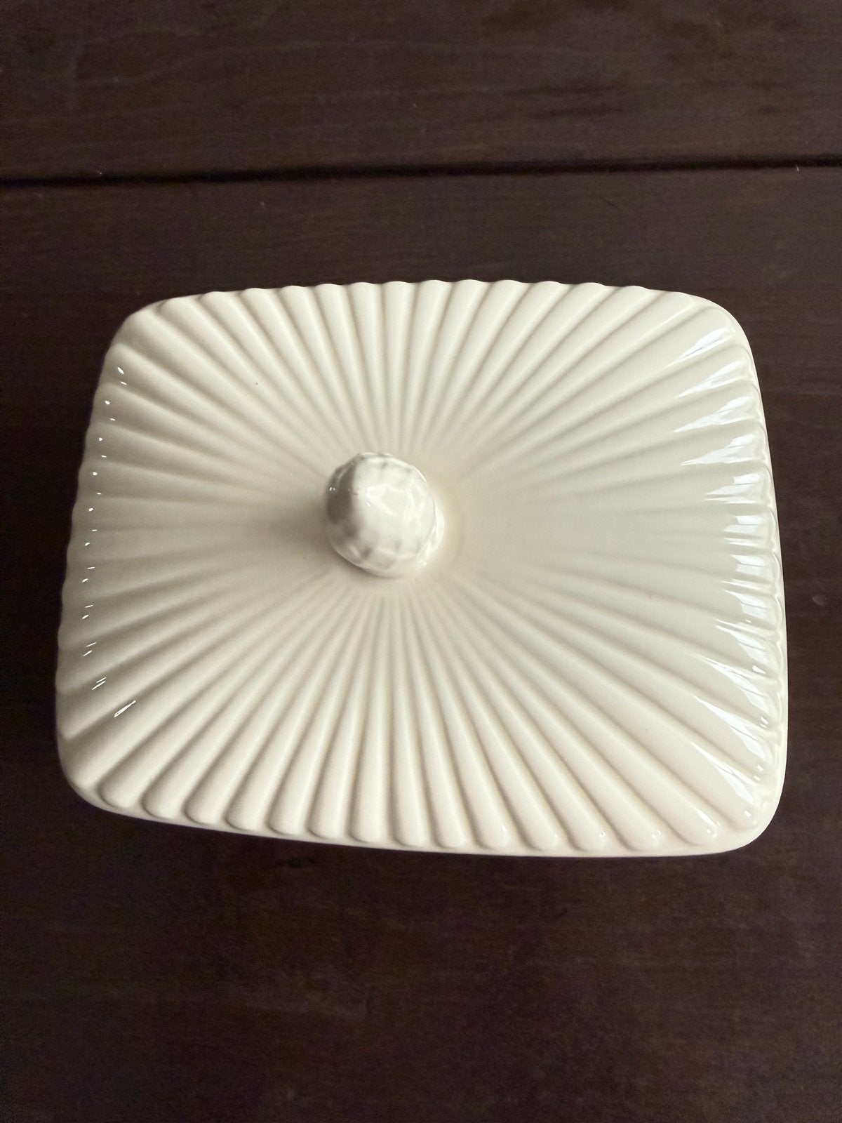 Wedgwood Edme botervloot met lichte gebruikssporen, Gebruikt, Klassiek, Overige typen, Ophalen of Verzenden