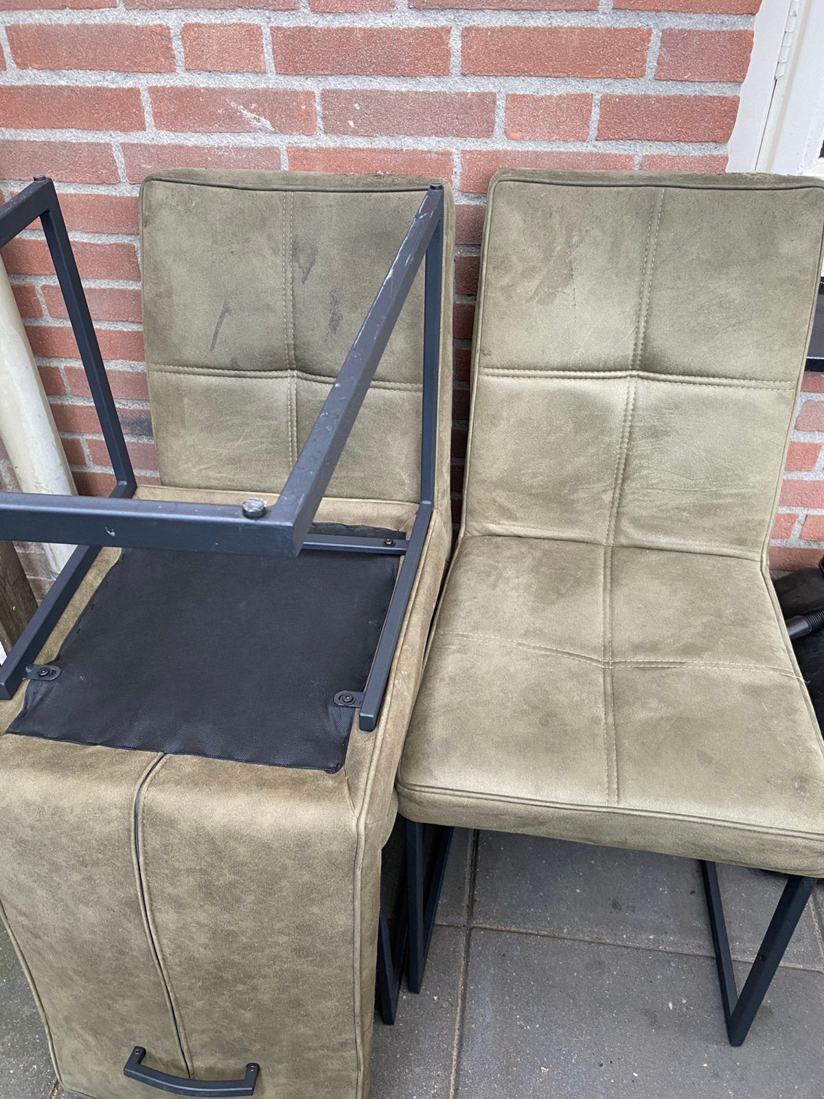 Eetkamerstoelen Olive Green 4 stuks gratis, Ophalen, Overige kleuren, Zo goed als nieuw, Stof