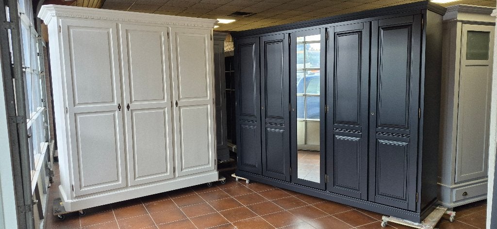 Landelijke brocante houten garderobe slaapkamer eiken kasten, Ophalen, Zo goed als nieuw