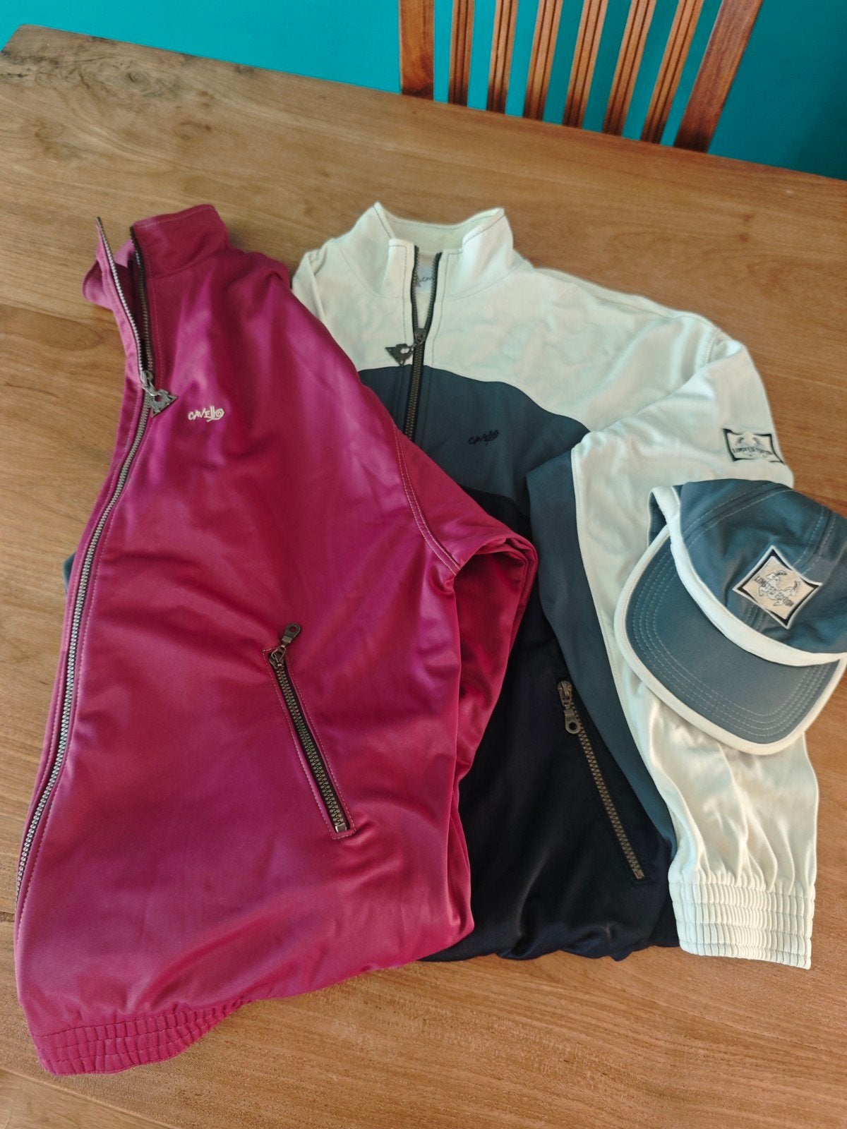 Cavello trainingsjacks met bijpassende pet, Maat 52/54 (L), Meerkleurig, Cavello, Ophalen of Verzenden