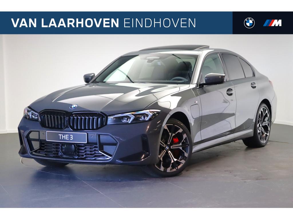 BMW 3 Serie 330e M Sport Automaat / Schuif-kanteldak / Trekh, Automaat, 1998 cc, Achterwielaandrijving, Zwart