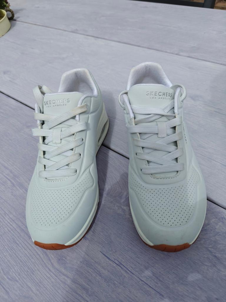 Witte Skechers maat 37 zgan., Ophalen of Verzenden, Zo goed als nieuw